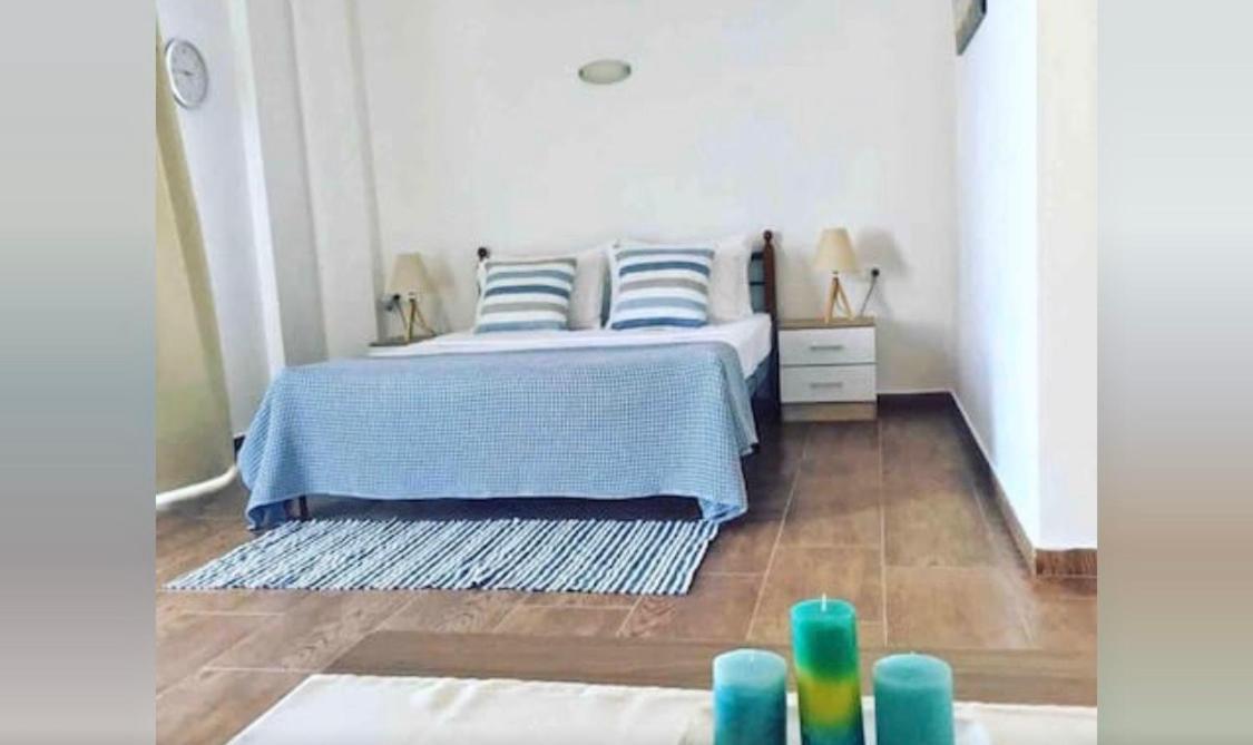 Grande Blue Suites With Private Bay 아크앤젤로스 외부 사진