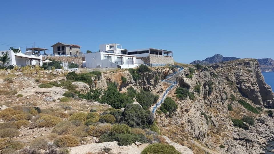 Grande Blue Suites With Private Bay 아크앤젤로스 외부 사진