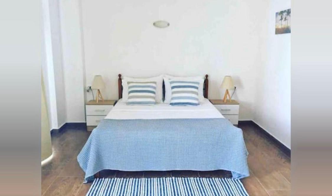 Grande Blue Suites With Private Bay 아크앤젤로스 외부 사진